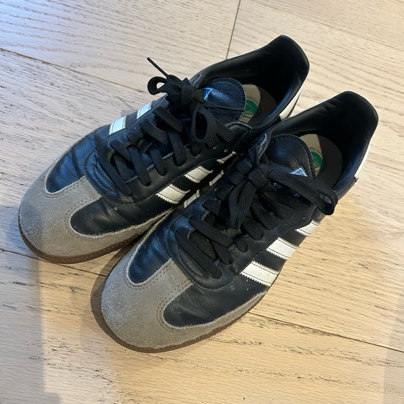 adidas Shoes - Adidas Sambas